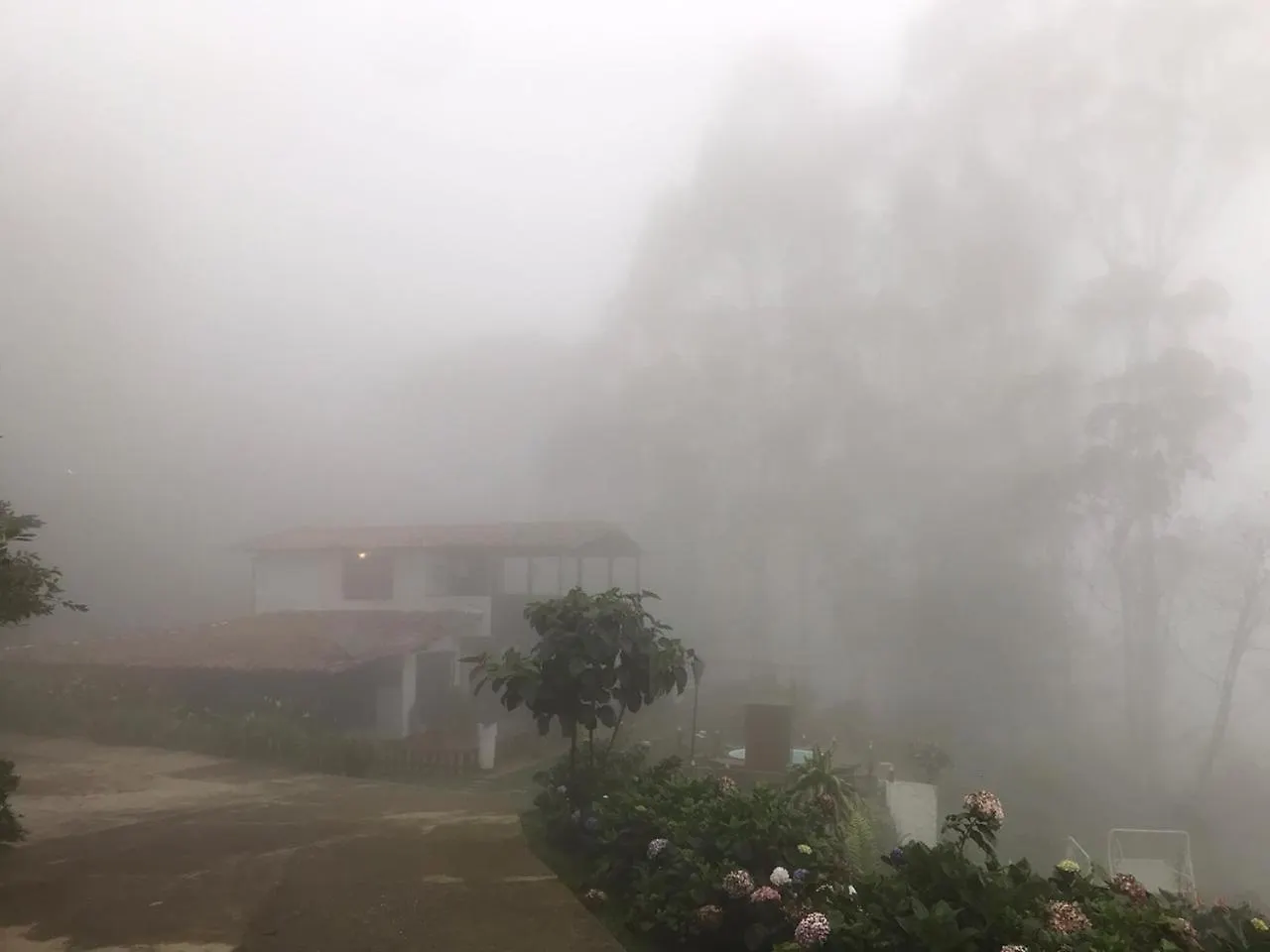 El Barranquero Cabana La Tangara Cali